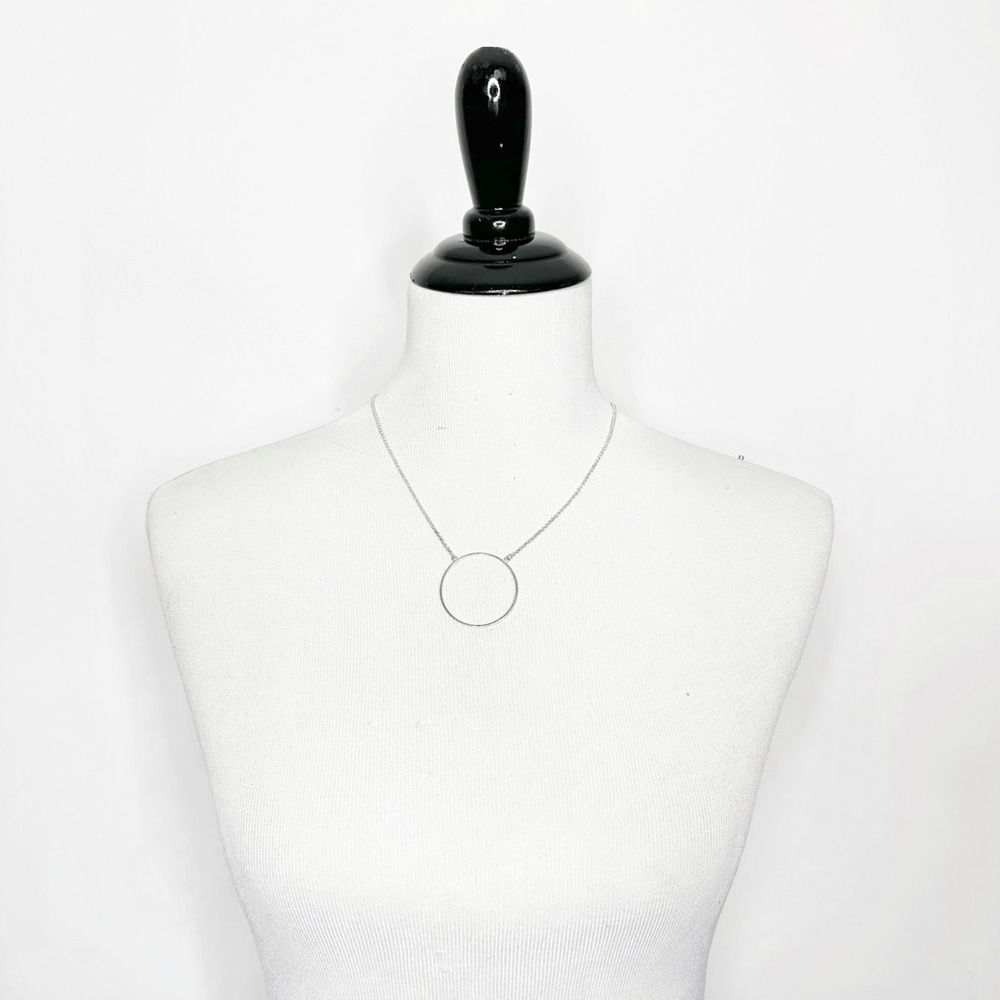 Lele Sadoughi Pendent Necklace Silver Tone Circle Oval Modernist minimalist 18"